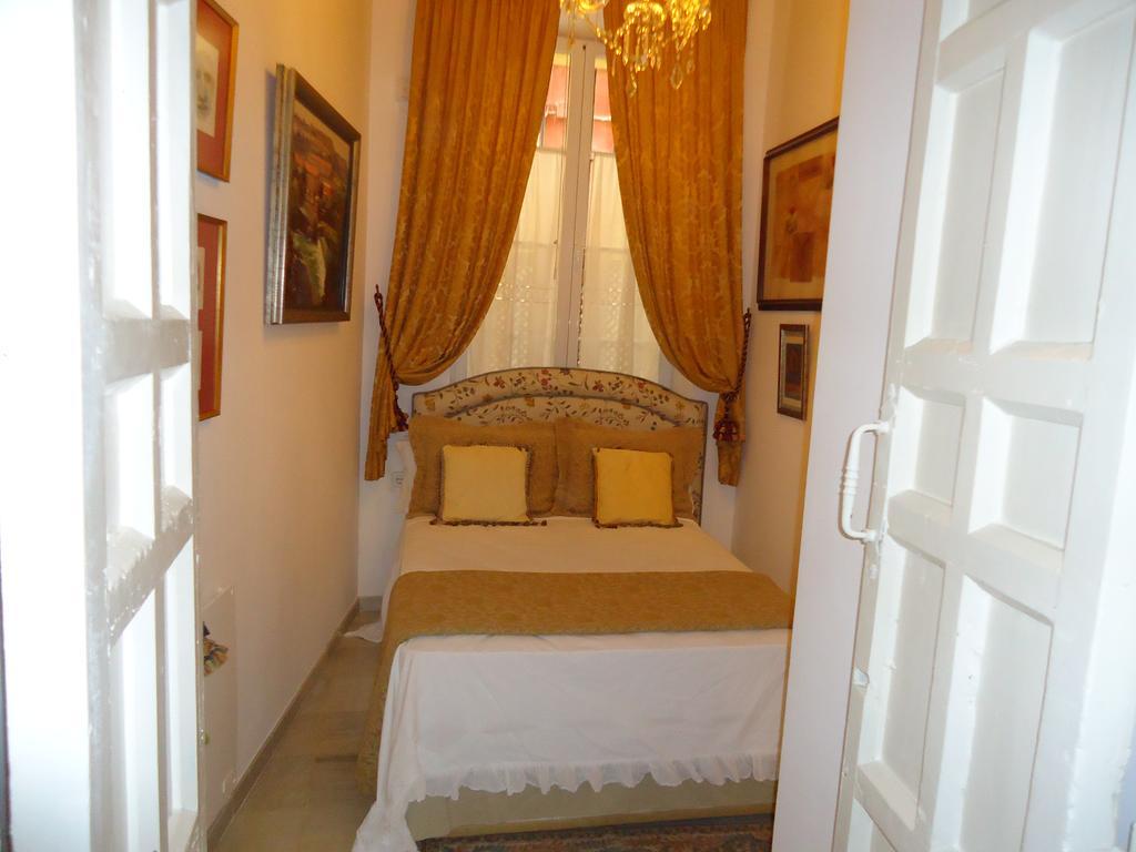 CASA SEÑORIAL SEVILLA CENTRO,Mármoles Exterior foto