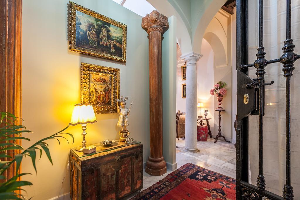 CASA SEÑORIAL SEVILLA CENTRO,Mármoles Exterior foto